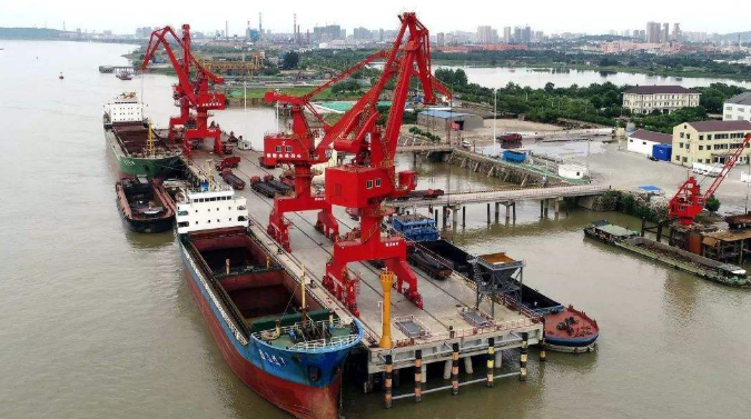 哈密概述露天料场港口封闭问题的实行方法
